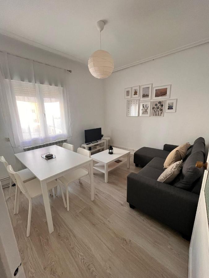 Tu Hogar En Logrono Apartment Exterior photo